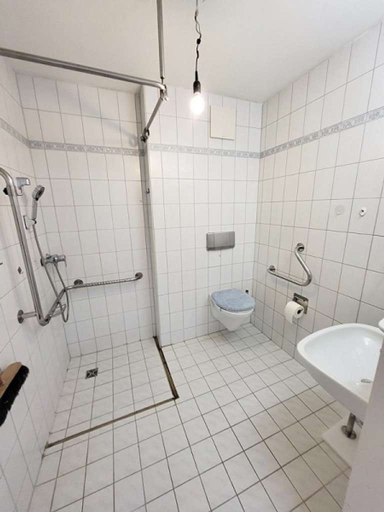 Immobilie in Neumark - Helle alten-/behindertengerechte 2-RWE mit Lift - Bild 1