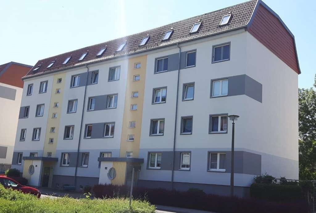 Immobilie in Hildburghausen - Inflationsschutz mit vermieteter Dachgeschosswohnung - Bild 3