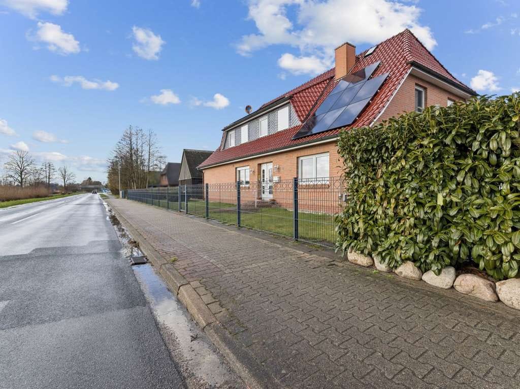Immobilie in Brietlingen - Teilweise kernsaniertes Mehrfamilienhaus mit 3 Wohneinheiten in Brietlingen bei Lüneburg - Bild 1