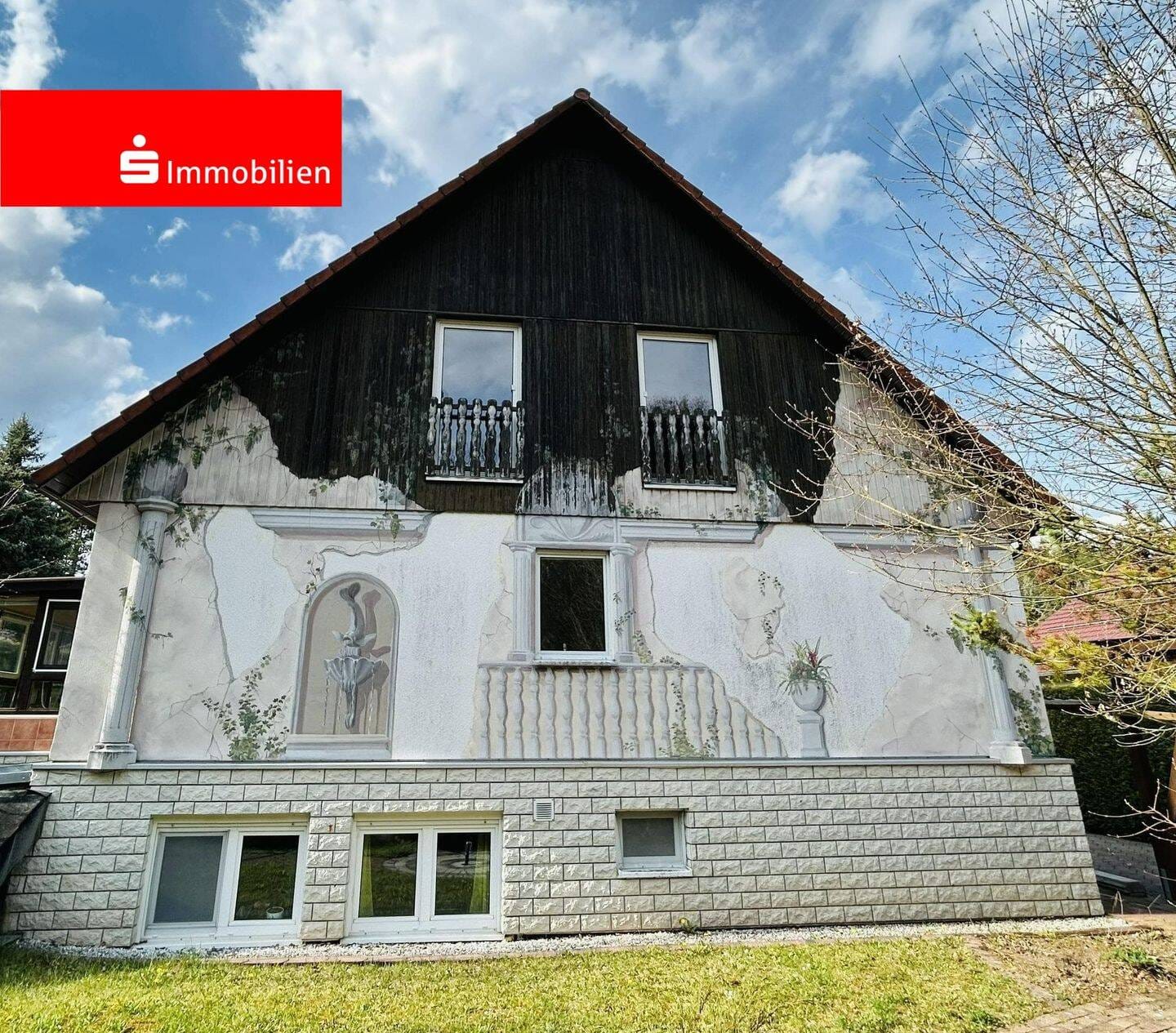Immobilie in Arnstadt - Großzügiges Einfamilienhaus mit Wintergarten, Sauna und traumhaftem Gartenparadies nahe Arnstadt - Bild 0