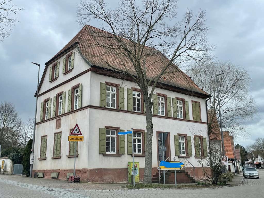 Immobilie in Schwegenheim - Zwei denkmalgeschützte Mehrfamilienhäuser mit Förderung in Schwegenheim - Bild 1