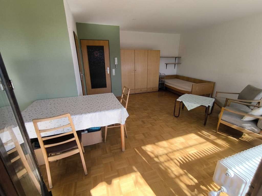 Immobilie in Dornstetten - Reihenendhaus mit Garage und unverbaubarer Traum-Aussicht - Bild 3