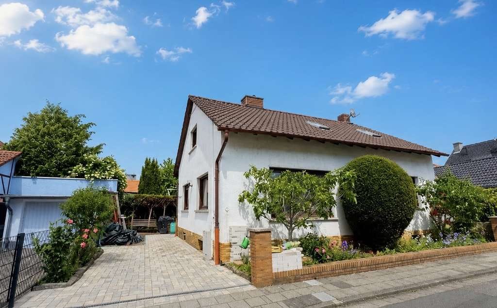 Immobilie in Großkrotzenburg - Charmantes Einfamilienhaus in zentraler Lage von Seligenstadt - Bild 2