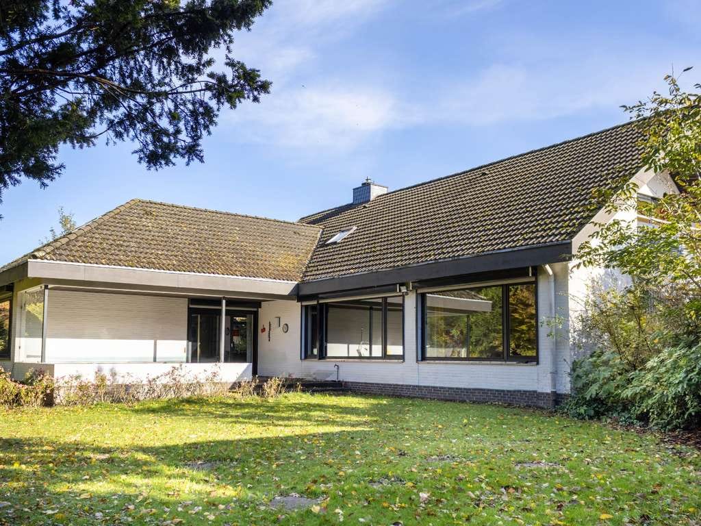 Immobilie in Bad Segeberg - Zeitlose 70er-Jahre-Architektur in Top Lage – Viel Platz für Ihre Ideen! - Bild 1