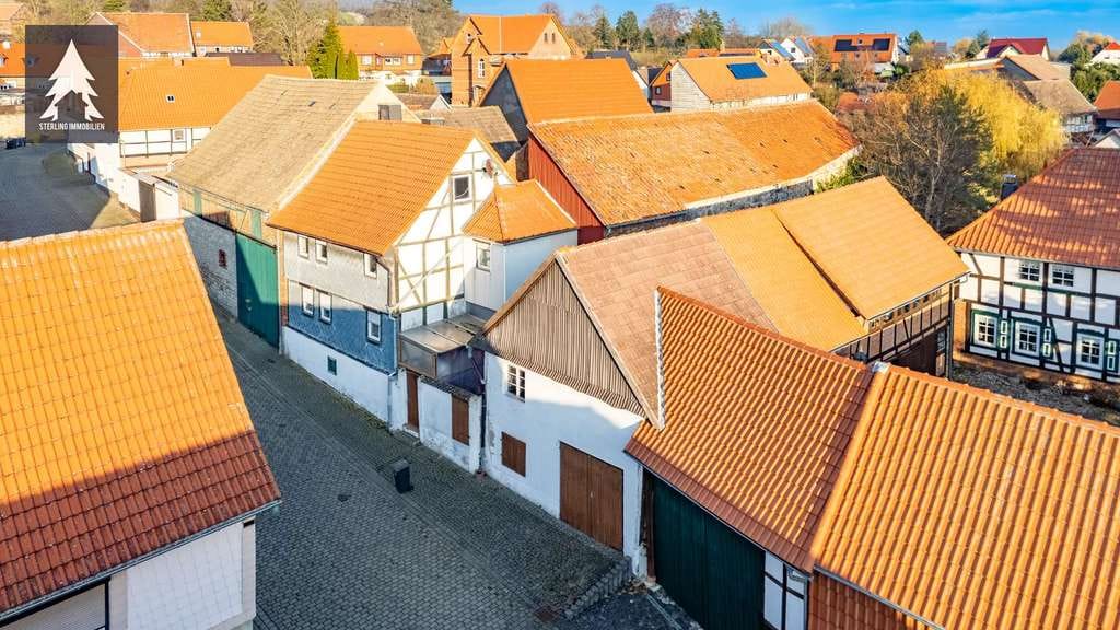 Immobilie in Halberstadt - Eingekuschelt im Dorf: Haus mit Scheune, Garage und Hofgefühl - Bild 3