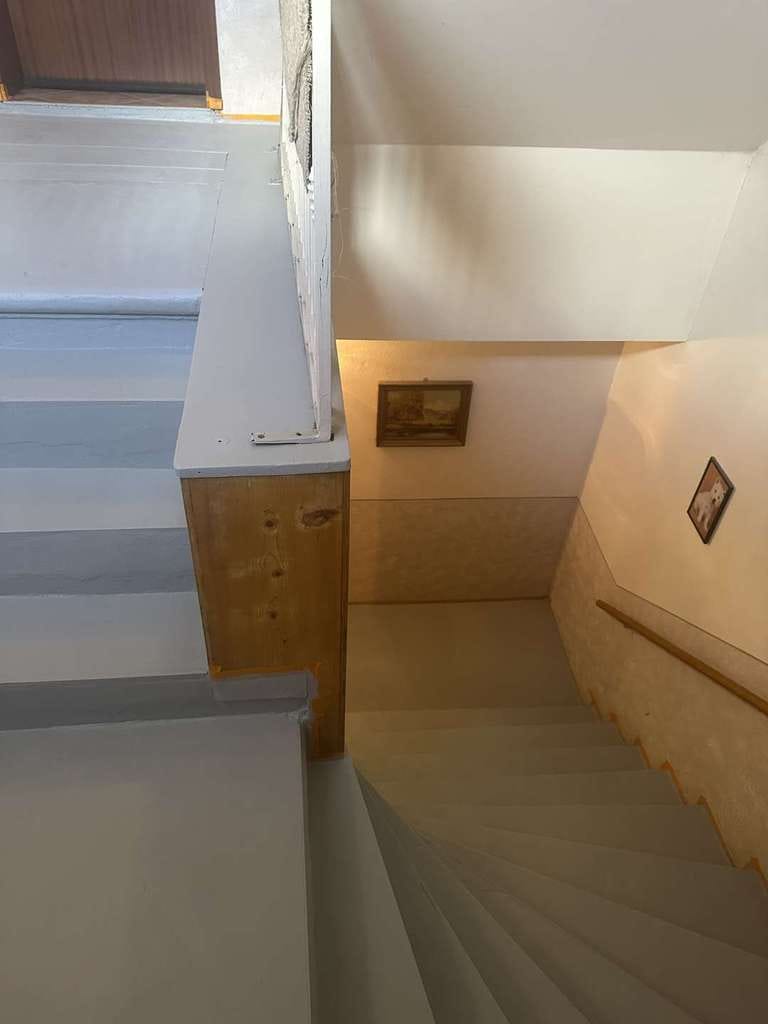 Immobilie in Hohenstein-Ernstthal - Kleines Mehrfamilienhaus mit Mietergärten und Stellplätzen - Bild 3