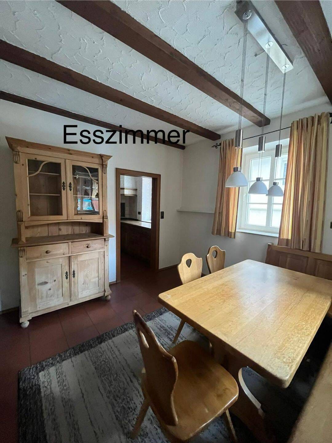Immobilie in Oberpleichfeld - Geräumiges Wohnhaus mit 8 Zimmern und riesiger Scheune - Bild 3