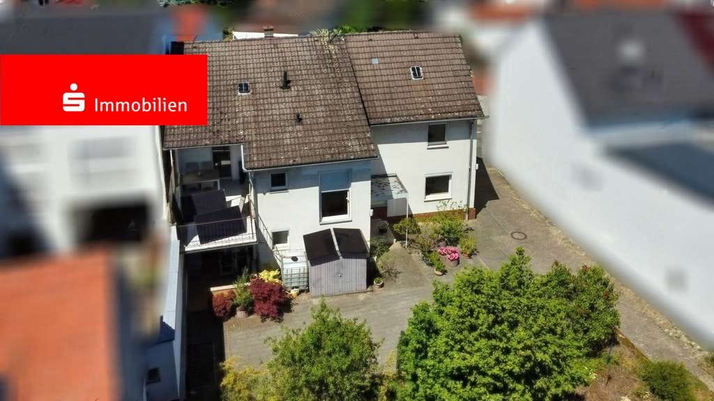 Immobilie in Bickenbach - ZWEIFAMILIENHAUS IN ATTRAKTIVER LAGE VON BICKENBACH - Bild 0