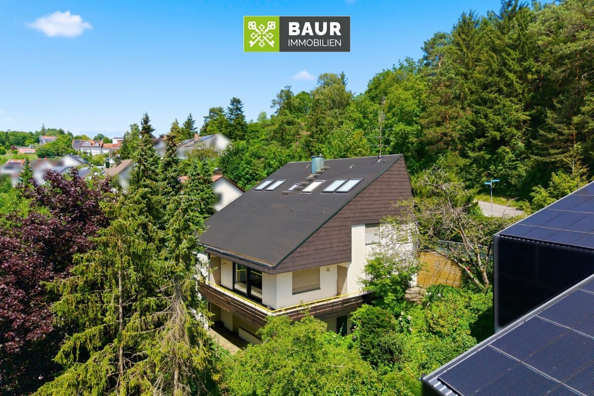 Immobilie in Elchingen - 360° | Traumhafte Hanglage mit Alpenblick – Großzügiges Wohnen mit Einliegerwohnung auf über 300 m² - Bild 1