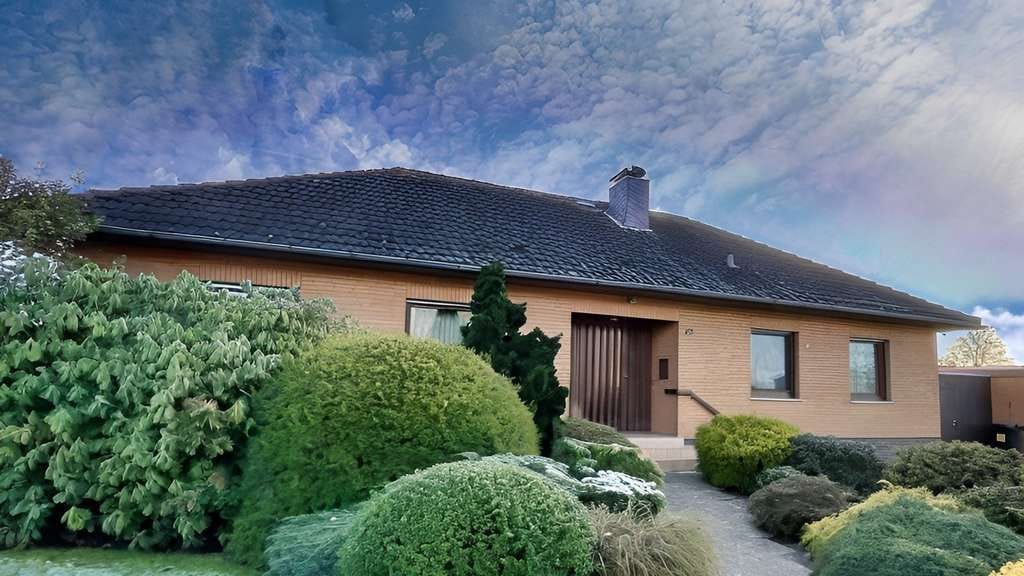 Immobilie in Stolzenau - Großzügiges Wohnen auf einer Ebene – Top-gepflegter Bungalow in Stolzenau! - Bild 1