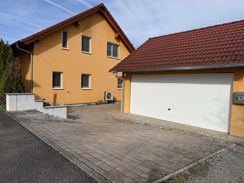 Immobilie in Gondelsheim - PROVISIONSFREI: Exklusives Familienidyll in absoluter Ruhelage (Sackgasse) mit Garage - Bild 0