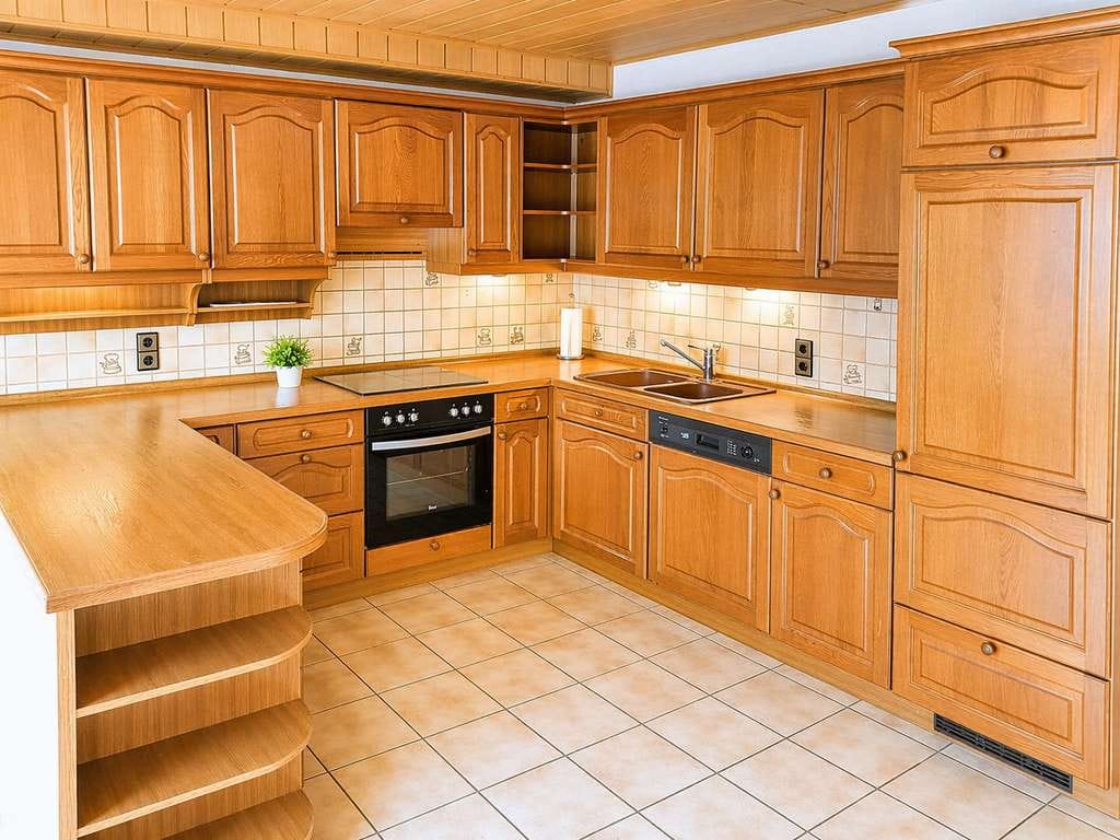 Immobilie in Lohra - Charmantes Drei-Familien-Haus in Lohra – ideal für Investoren und Familien! - Bild 2