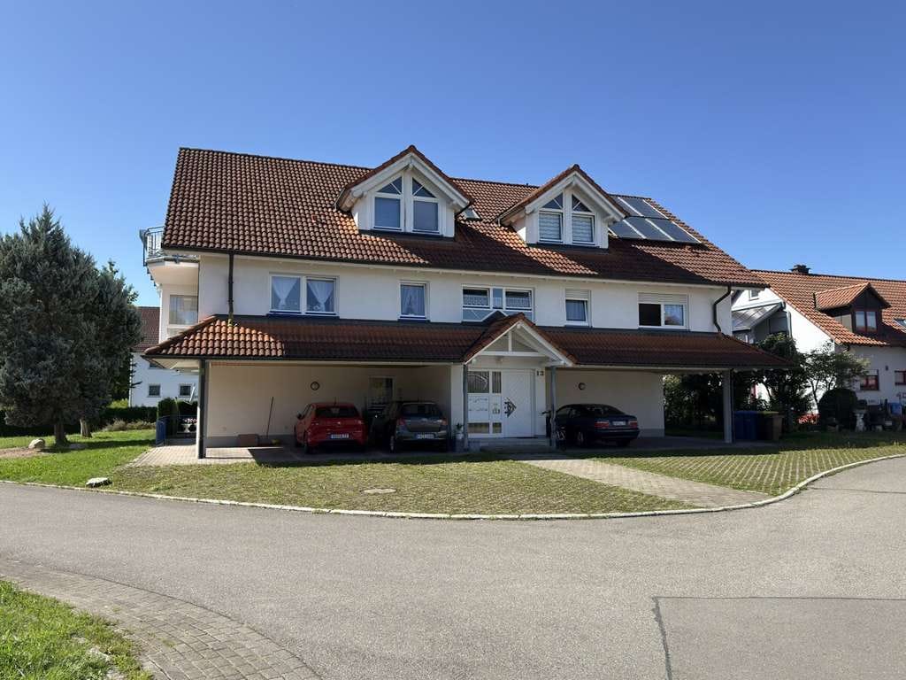 Immobilie in Villingendorf - Charmante 3,5-Zimmer-Wohnung mit Balkon und Carport in bevorzugter Lage in Villingendorf - Bild 0