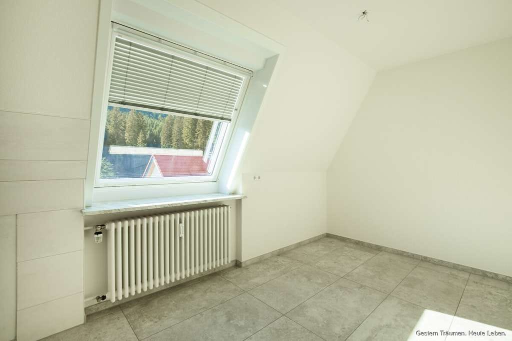Immobilie in Titisee-Neustadt - Mehrfamilienhaus mit drei Einheiten – vielseitig nutzbar in Titisee-Neustadt zu verkaufen - Bild 4