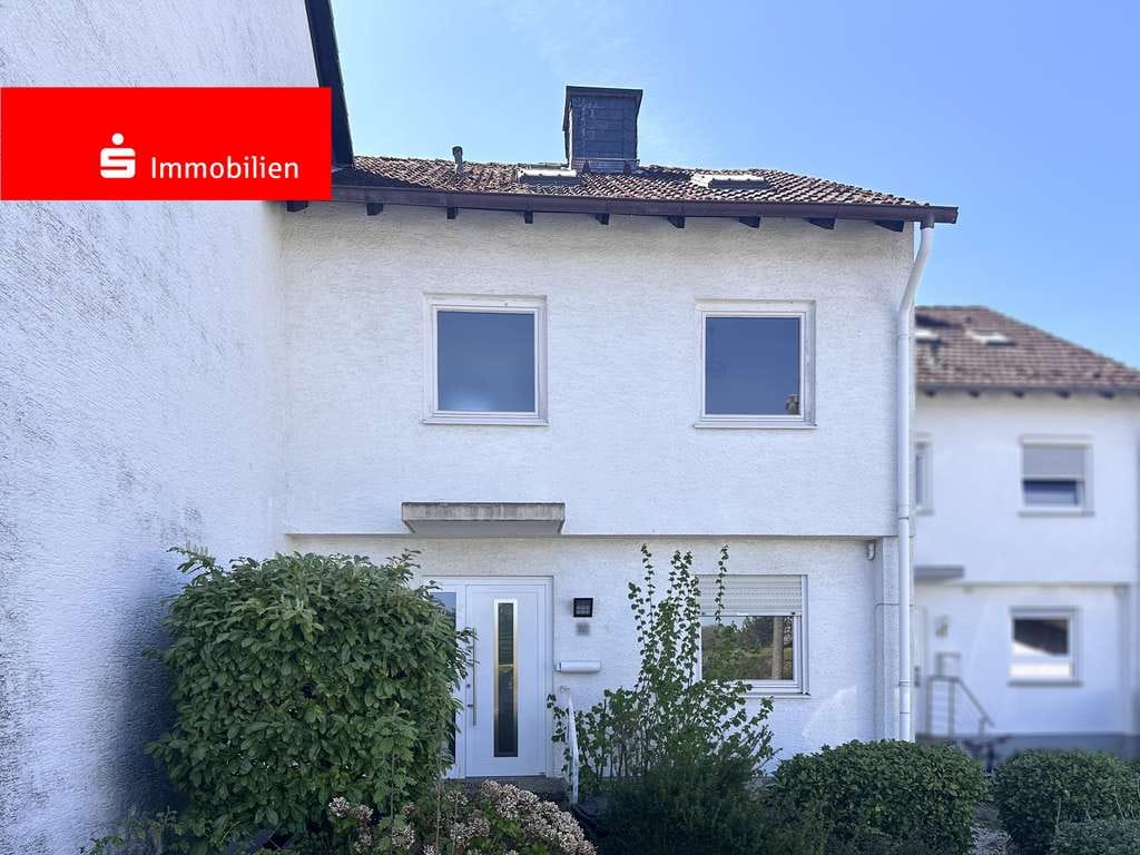 Immobilie in Friedrichsdorf - Familienfreundliches Einfamilienhaus mit großem Potenzial in Friedrichsdorf - Bild 0