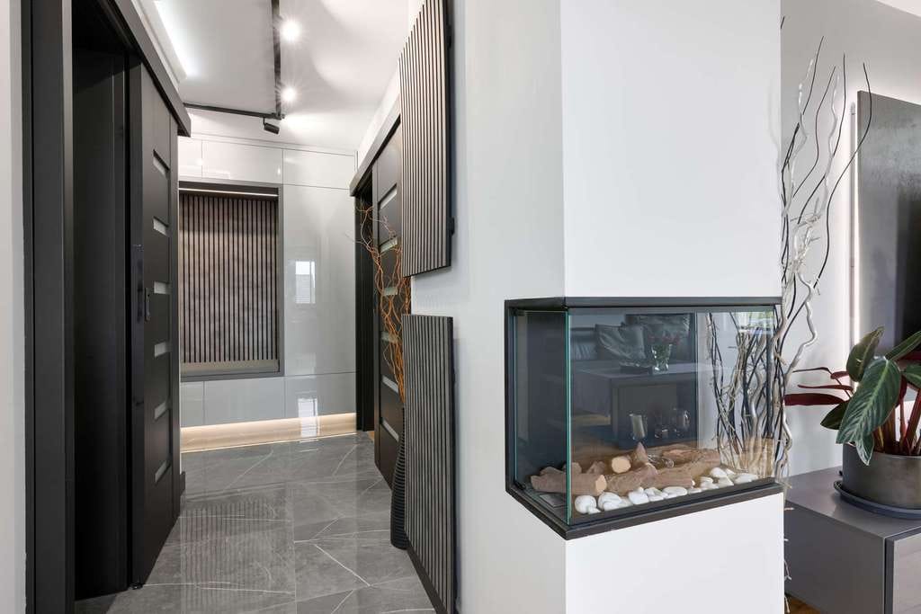 Immobilie in Feldkirchen - Exklusive Designer Wohnung mit Balkon, hochwertiger Komplettrenovierung und luxuriöser Ausstattung! - Bild 3