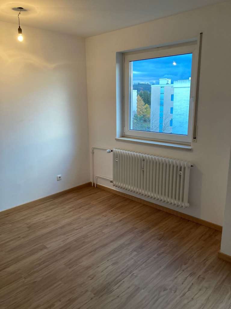 Immobilie in Fürstenfeldbruck - Helle 1-Zimmer-Wohnung mit Weitblick und Abendsonne im 7.OG - Bild 4