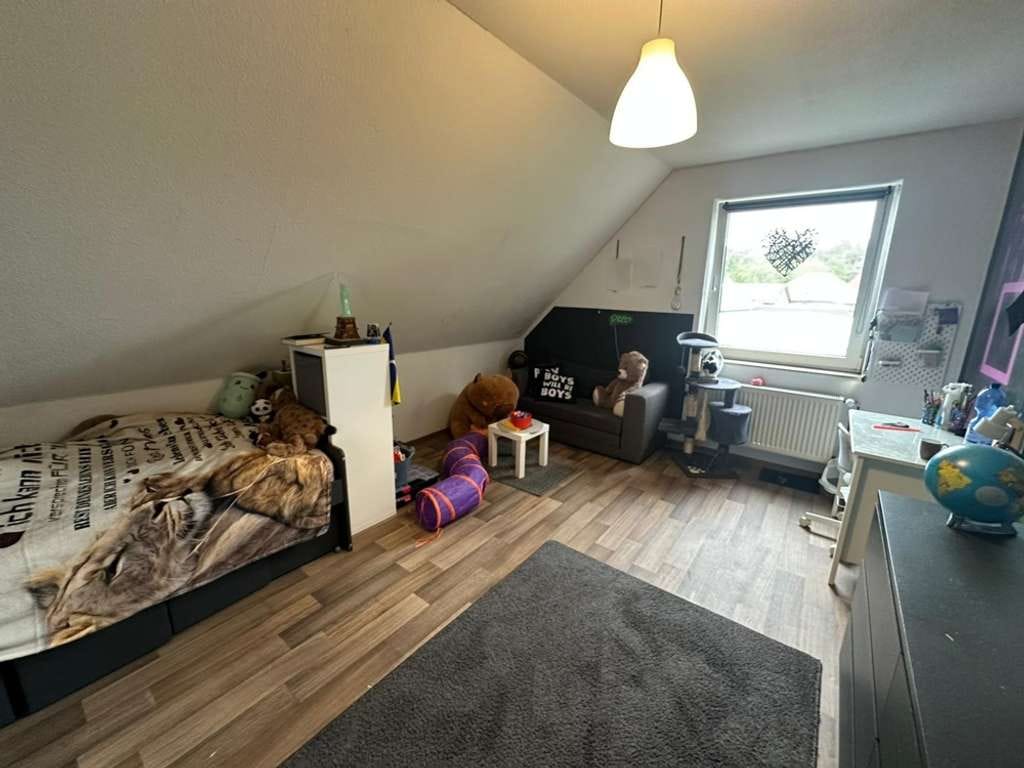 Immobilie in Ostrhauderfehn - Großzügige Haushälfte mit ca. 124 m² Wohnfläche und Garten in ruhiger Lage - Bild 4