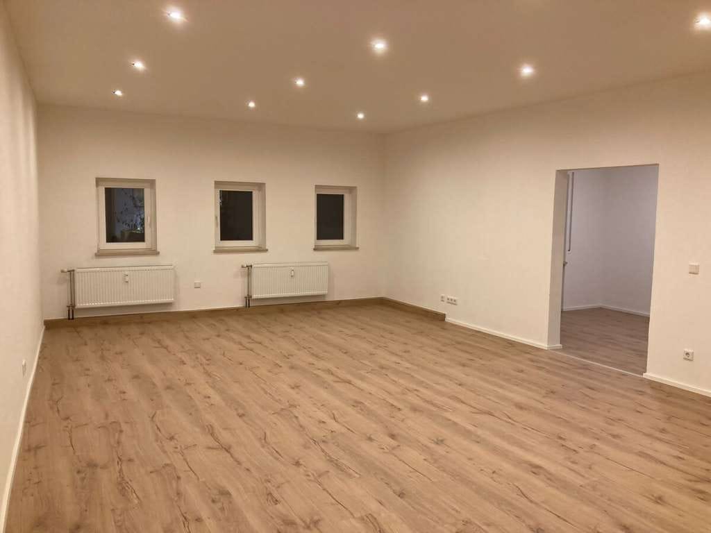 Immobilie in Trostberg - Drei Wohnungen, viele Möglichkeiten –
Altstadtflair mit Investitionscharme - Bild 3