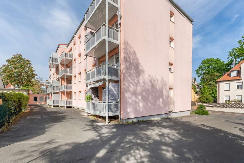 Immobilie in Stein - 4 Zimmerwohnung mit Balkon und Garage in Stein - Bild 1