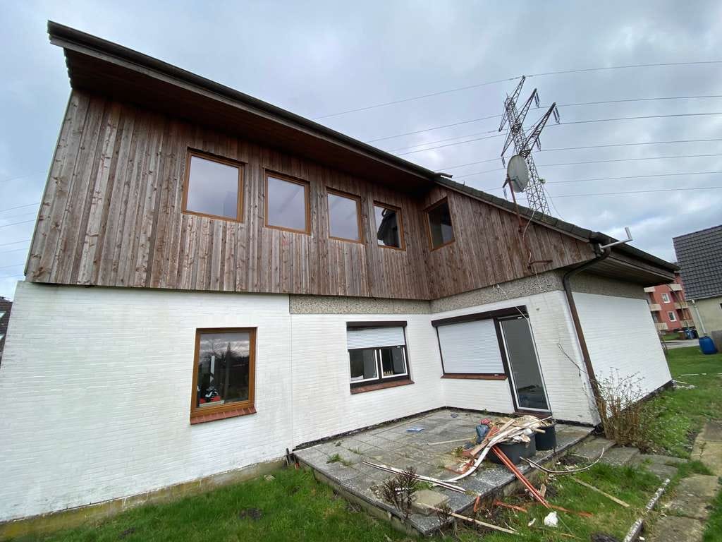 Immobilie in Elmshorn - EFH mit Einliegerwohnung - Top Lage - Raumwunder mit Blick ins Grüne - Bild 3