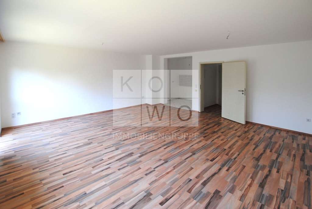 Immobilie in Colditz - Renovierte 1-Zimmer-Wohnung mit Laminat und Blick ins Grüne! - Bild 4