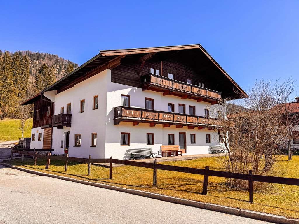 Immobilie in Reit im Winkl - Ehemaliges landwirtschaftliches Anwesen im Chiemgau - Bild 1