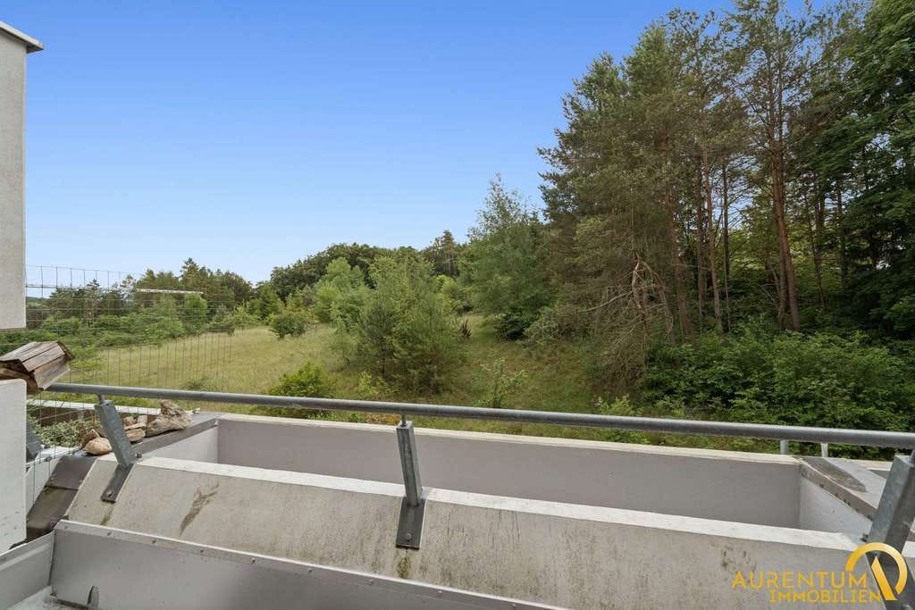 Immobilie in Riedenburg - Großzügige 2-Zimmer-Wohnung mit Balkon, Pool & Sauna in Riedenburg zu verkaufen, sofort frei - Bild 3