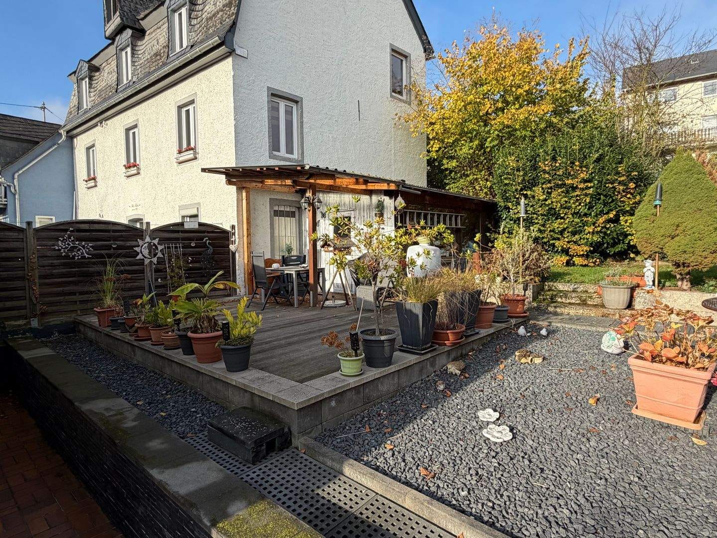 Immobilie in Kröv - Wohn- u. Geschäftshaus mit Garten, Nebenhaus und Halle im Herzen von Kröv - Bild 3