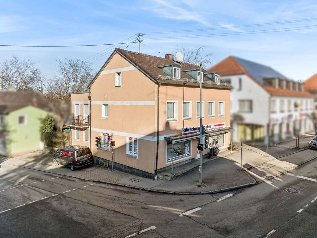 Immobilie in Markt Schwaben - Zentrales Wohn- und Geschäftshaus mit Entwicklungspotenzial im Herzen von Markt Schwaben - Bild 2