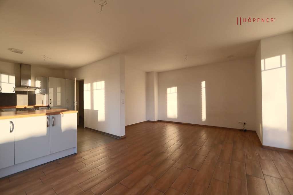 Immobilie in Achterwehr - Reetgedeckte Doppelhaushälfte – Modernes Wohnen mit viel Platz in Achterwehr - Bild 2