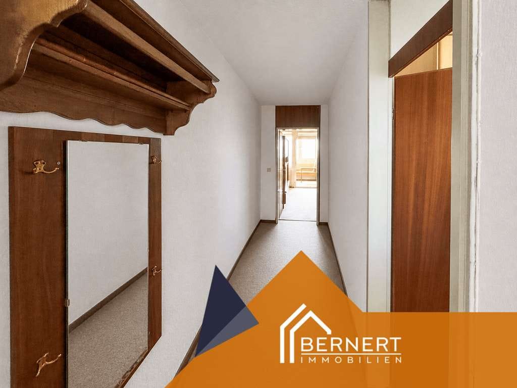 Immobilie in Erlangen - Clevere Investition oder neues Zuhause: Attraktive 1,5-Zimmer-Wohnung mit Loggia und Stellplatz - Bild 3
