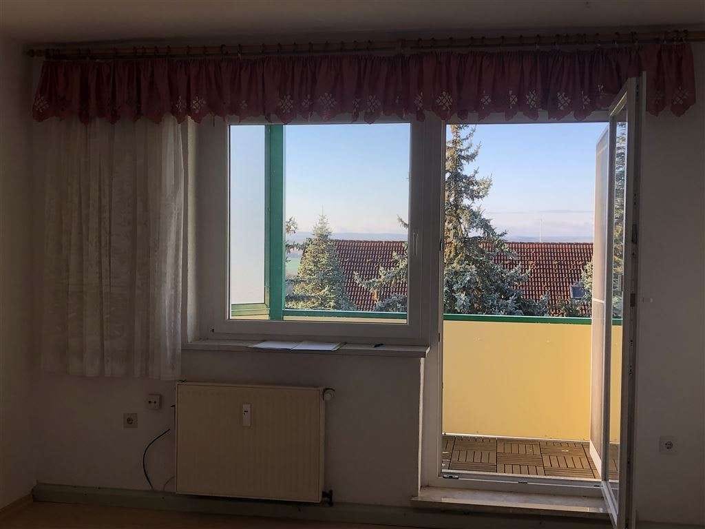 Immobilie in Eckartsberga - Einziehen & Wohlfühlen – 2-Zimmer-Oase mit Aussicht - Bild 4