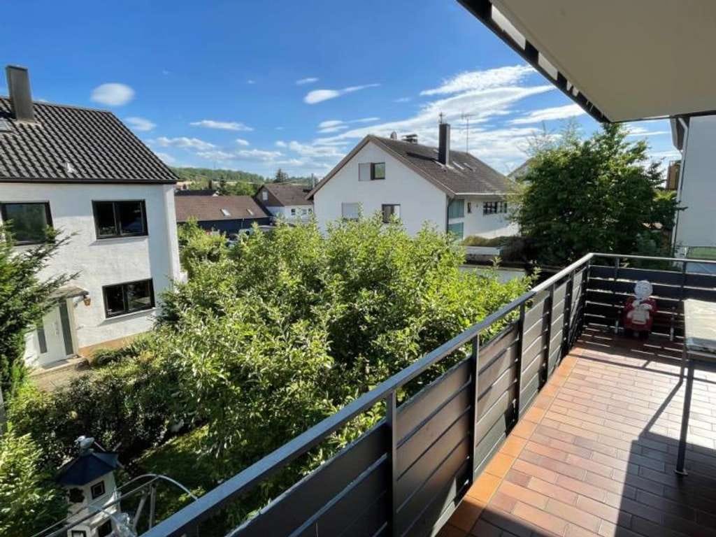 Immobilie in Notzingen - Familien aufgepasst! Attraktive Doppelhaushälfte mit sonniger Terrasse & Garten! - Bild 0