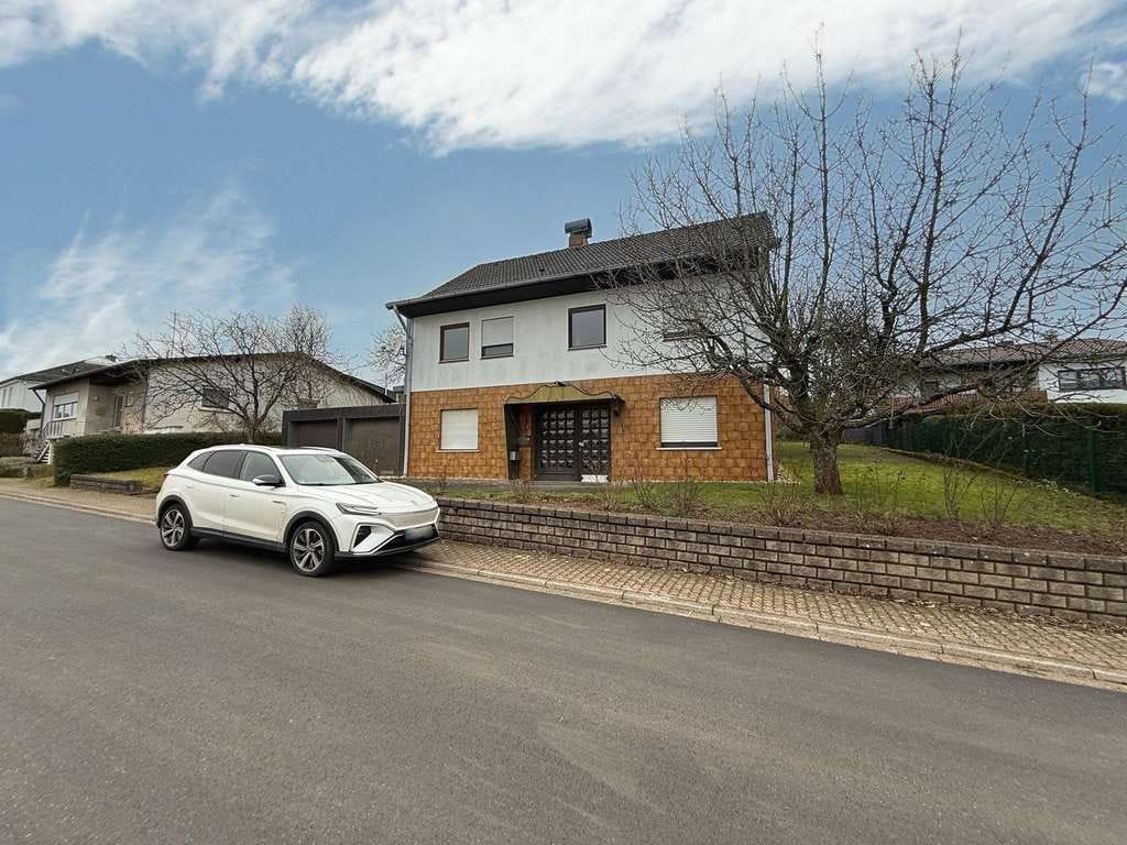 Immobilie in Lebach - Freihstehendes Einfamilienhaus in guter Lage von Lebach-Eidenborn - Bild 0