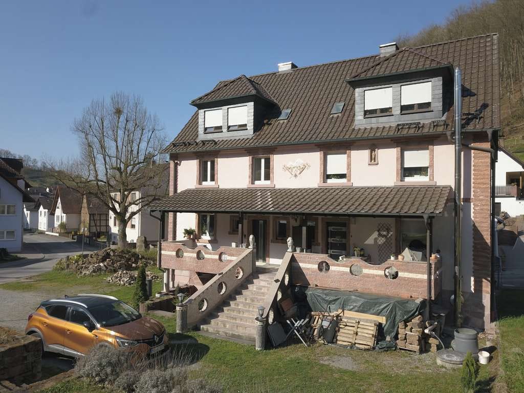 Immobilie in Leidersbach - Saniertes Familienhaus: 138m², Garten, 4 Schlafzimmer, Glasfaser-Option & neue Kita um die Ecke! - Bild 0