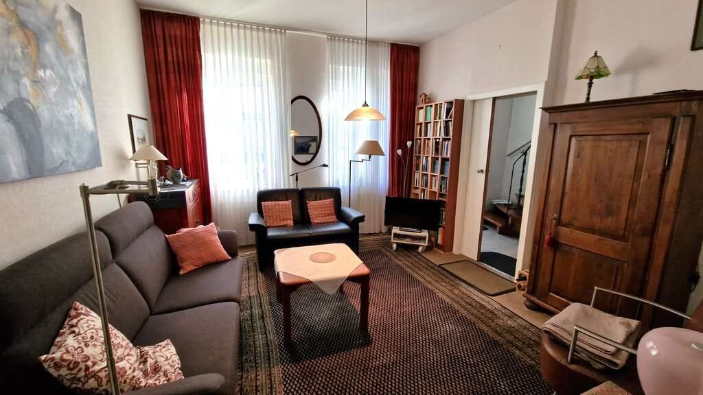 Immobilie in Würselen - Zweifamilienhaus mit großem Grundstück 
in ruhiger Lage von Scherberg - Bild 1