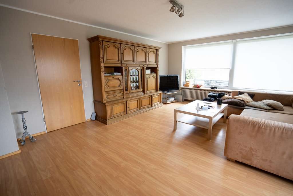 Immobilie in Ühlingen-Birkendorf - XXL-Familienwohnung auf einer Ebene - solide vermietet - ideal für Kapitalanleger - Bild 1