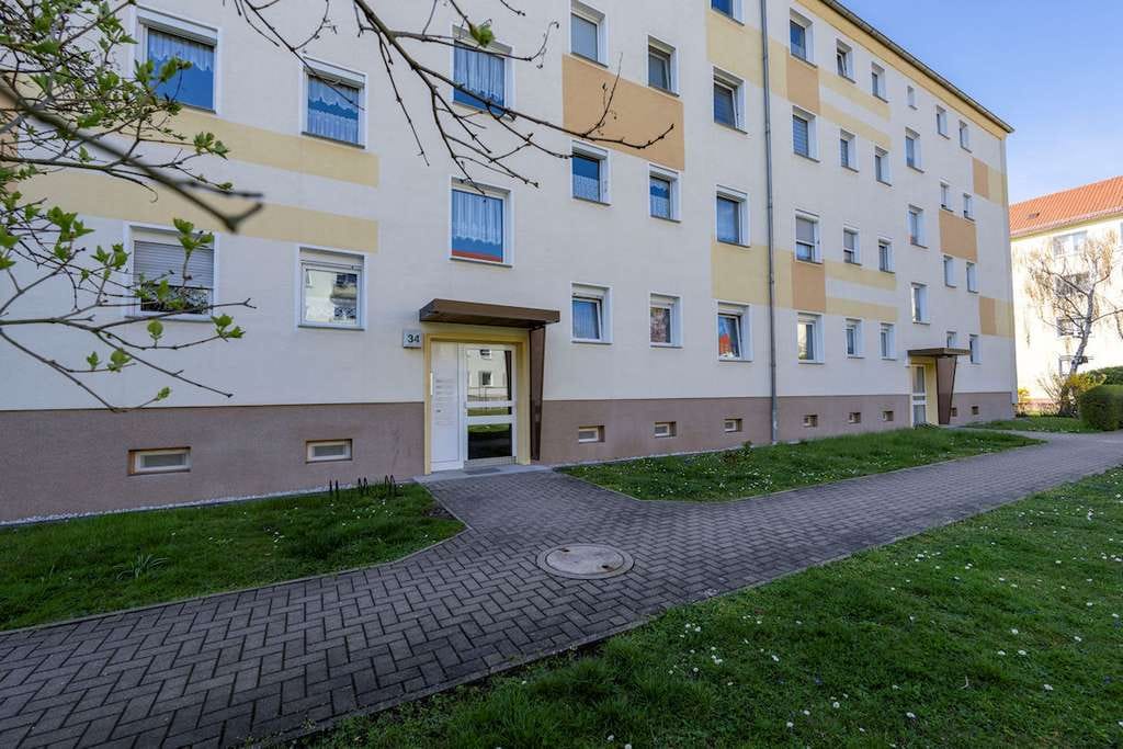 Immobilie in Naumburg (Saale) - Kapitalanlage oder Eigenheim: 3-Zimmer-Wohnung mit Balkon und moderner Ausstattung - Bild 2