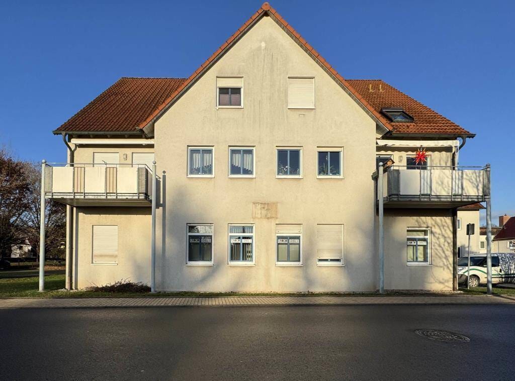 Immobilie in Crossen an der Elster - Anleger aufgepasst! 1-Raum-Wohnung in gepflegter Wohnanlage mit Stellplatz - Bild 0