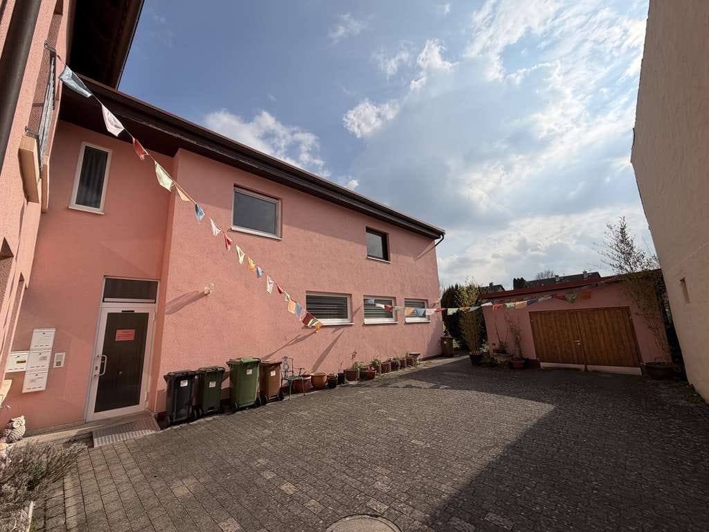 Immobilie in Meckesheim - Mehrgenerationenhaus mit 4 freien Wohnungen+großer Garten am Marktplatz von Meckesheim - Bild 2