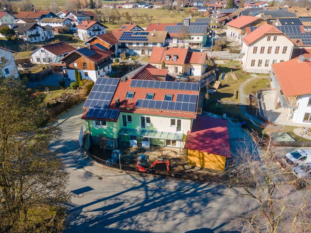 Immobilie in Taching am See - neuwertige komplettmodernisierte
5-Zimmer-Wohnung mit gr. Balkon
in Tengling am Waginger See - Bild 3