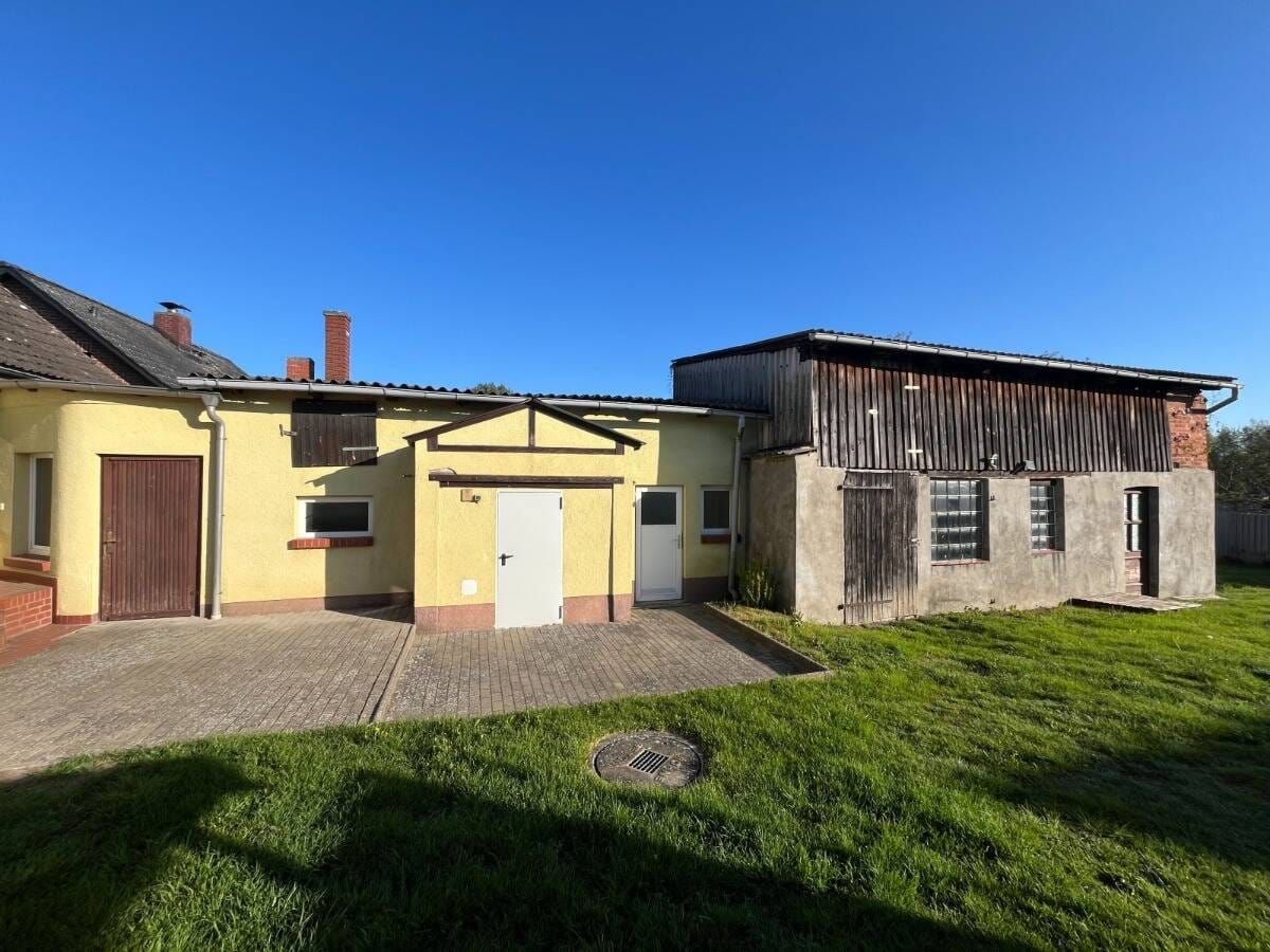 Immobilie in Grammentin - Sofort nutzbar: Solides Einfamilienhaus - Einbauküche - Kachelöfen - Nebengebäude - Carport.... - Bild 4
