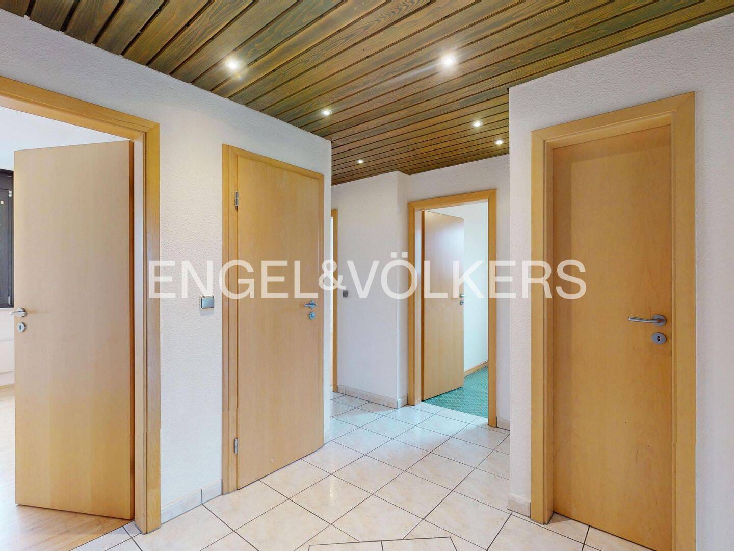 Immobilie in Moers - Schöne 4-Zimmer-ETW mit Südwest-Balkon - Bild 2