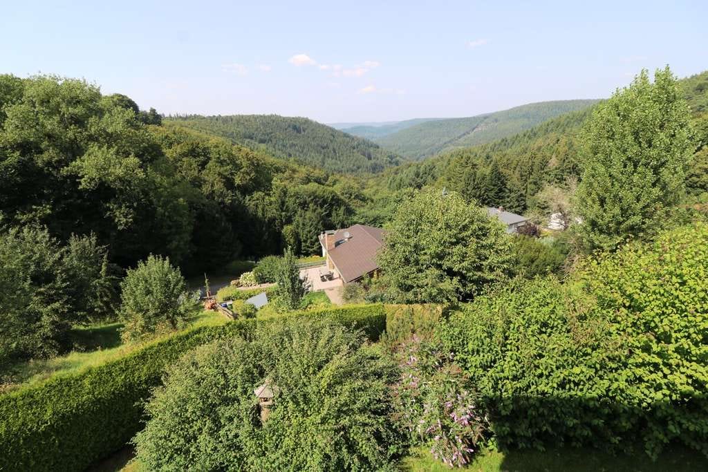 Immobilie in Waldbrunn - Panoramablick und Erholung pur – Zweifamilienhaus in Bestlage - Bild 1