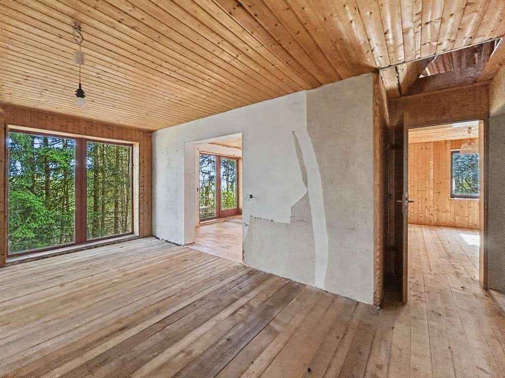 Immobilie in Rötz - Refugium in Alleinlage – Verwunschenes Einfamilienhaus mit großem Naturgrundstück und viel Potenzial - Bild 3