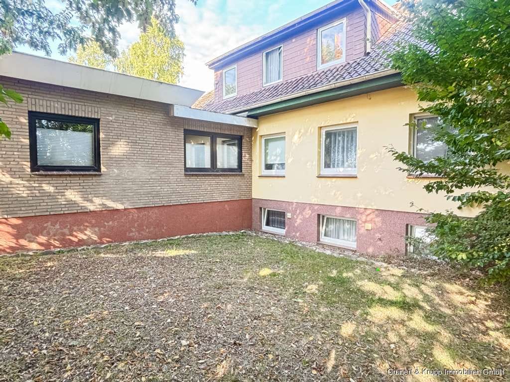 Immobilie in Grömitz - Renovierungsbedürftiges Einfamilienhaus/Gästehaus in eingewachsener Wohngegend - Bild 2