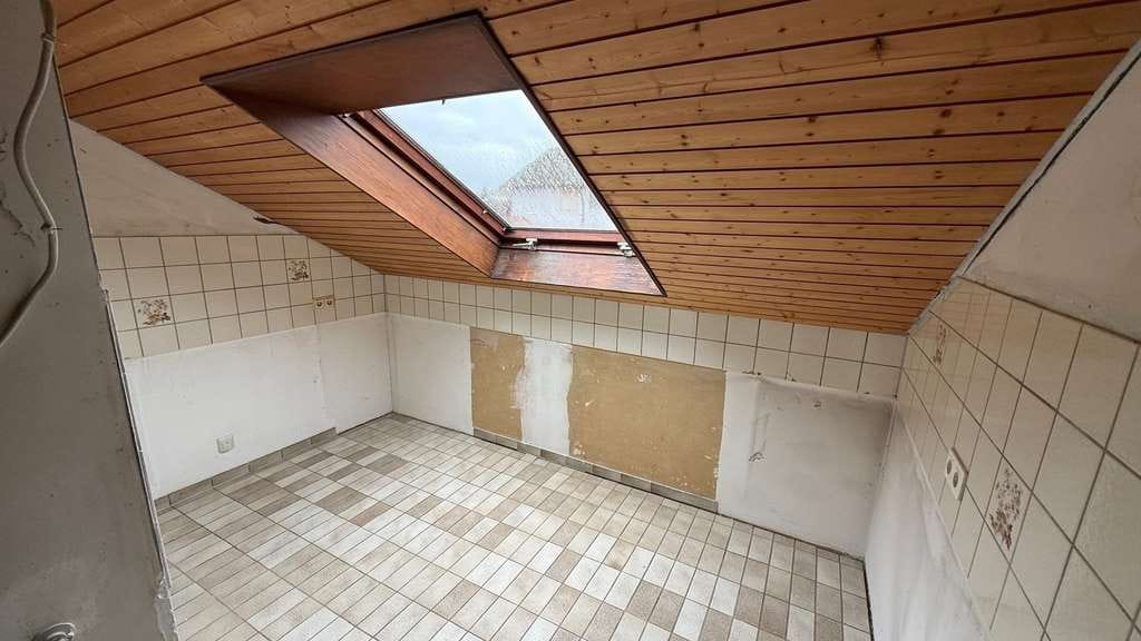 Immobilie in Oberstenfeld - Dachgeschosswohnung mit Potenzial in Oberstenfeld - Bild 4