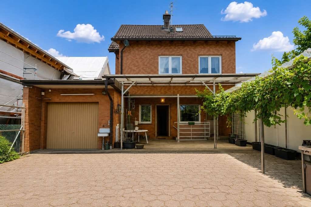 Immobilie in Höxter - Einfamilienhaus mit Terrasse und Garten - Bild 3