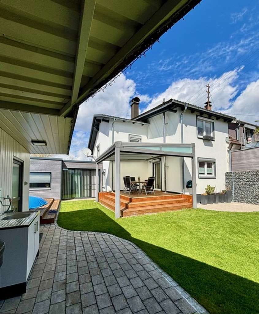 Immobilie in Benningen - Wellness-Oase in Benningen Stilvolles Refugium mit Kamin, Pool & Jacuzzi, Terrasse und Garten - Bild 1